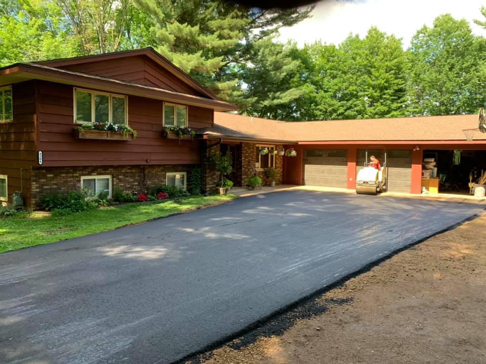How Paving Contractors in Edgar, WI Plan Long-Lasting Pavement Paving Contractors in Edgar WI